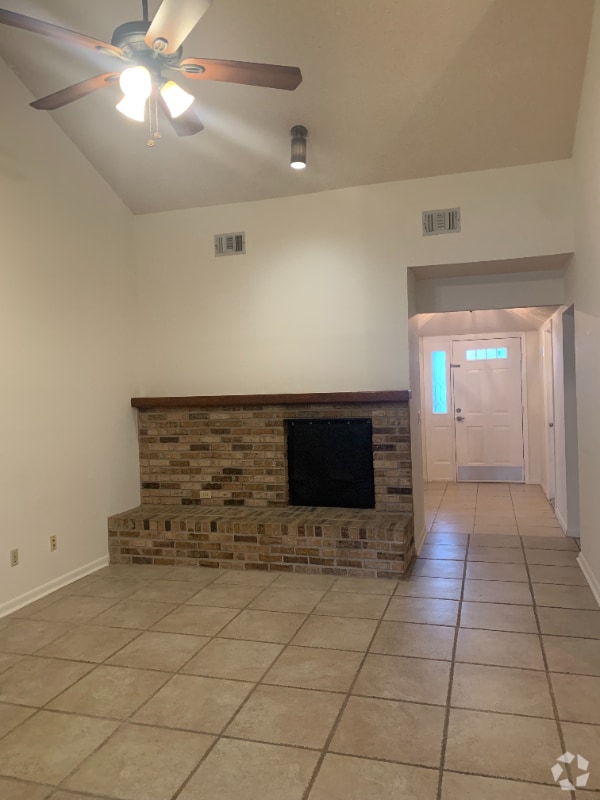 Building Photo - 7818 Fawn Hill Ct