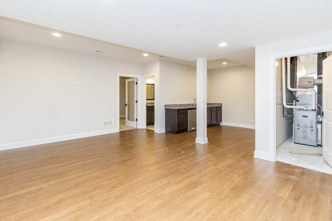 Building Photo - 10723 Clock Tower Dr