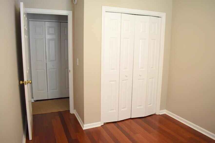 Building Photo - 4824 Weybridge Ln