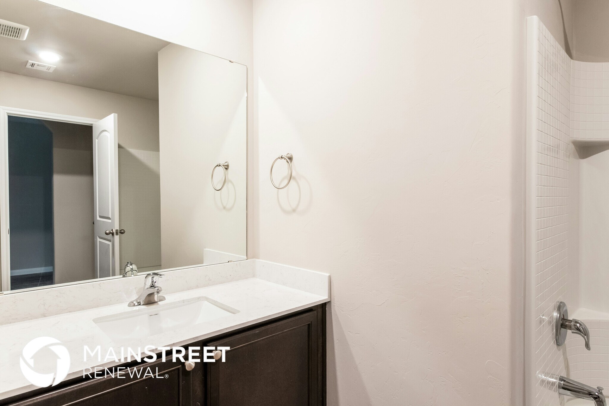 Building Photo - 916 NW 6th St