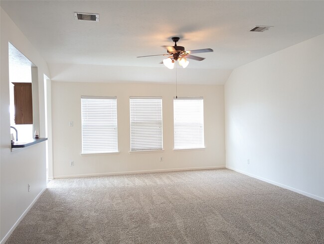 Building Photo - 5618 Savannah Woods Ln