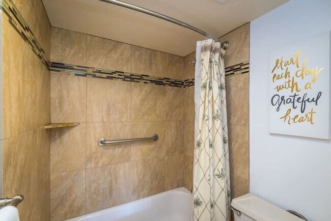 Building Photo - 2575 S Kihei Rd