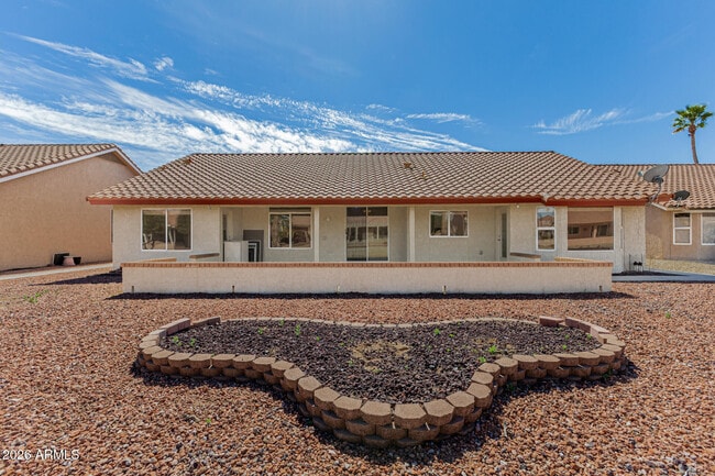 Building Photo - 14506 W Huron Dr