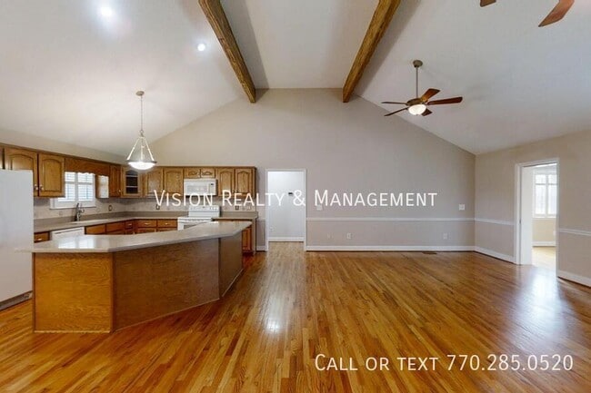 Building Photo - 28 Summerwind Dr