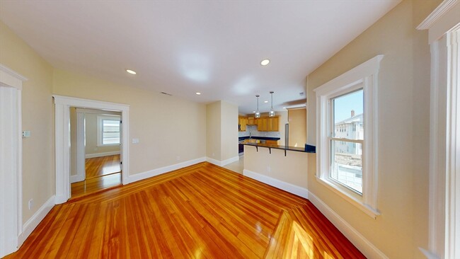 Building Photo - 27 Champney St