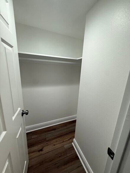 Building Photo - 3585 Grove St