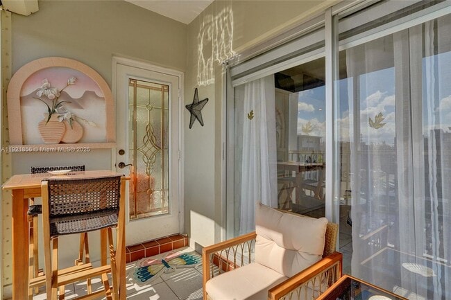 Building Photo - 330 SE 2nd St