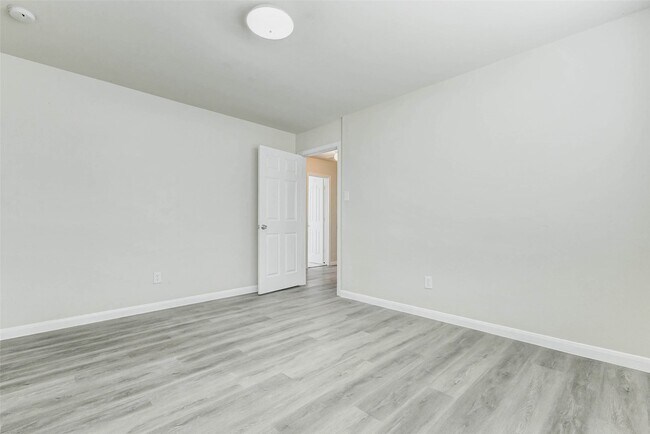 Building Photo - 7027 Parkford Meadow Dr