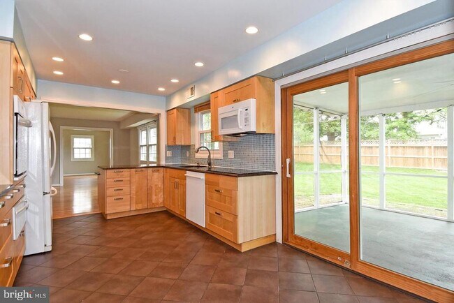Building Photo - 4324 Moylan Ln