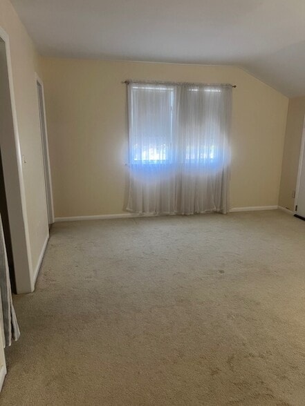 Bedroom - 176 Chestnut St