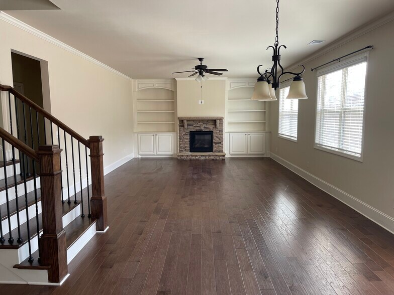 Building Photo - 5320 Austrian Pine Ct