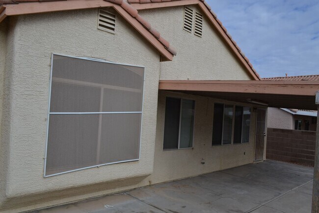 Building Photo - SPRING VALLEY 1 STORY HOME