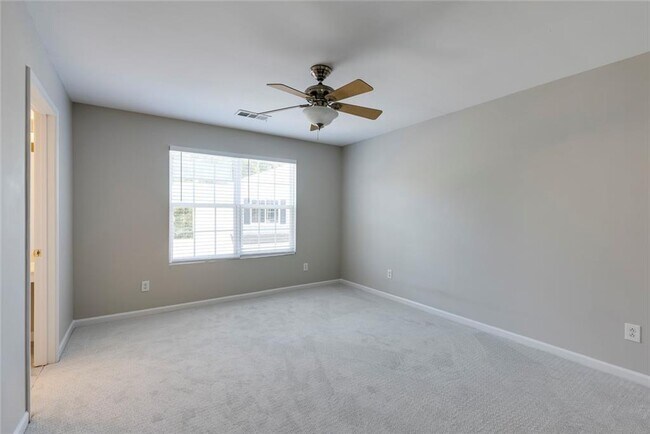 Building Photo - 283 Hiawassee Dr