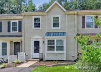 Building Photo - 337 Glade Ln