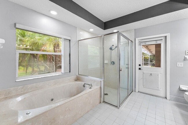 Building Photo - 14693 62nd Ct N