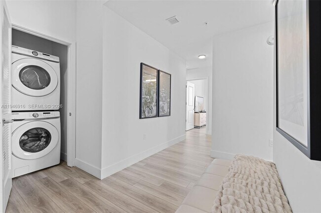 Building Photo - 101 Diplomat Pkwy