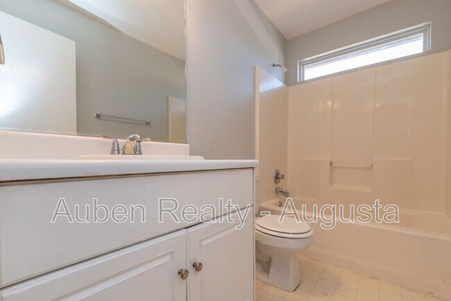 Building Photo - 3428 Monte Carlo Dr