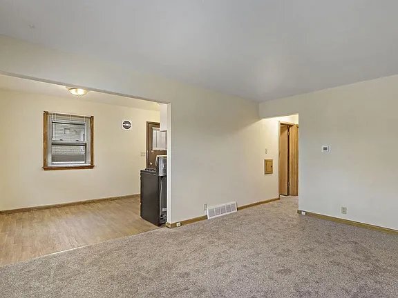 Building Photo - 6823 W Wedgewood Dr