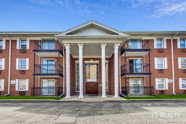 Building Photo - 9807 Karlov Ave
