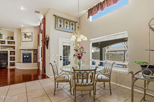 Building Photo - 312 Desert Garden Dr