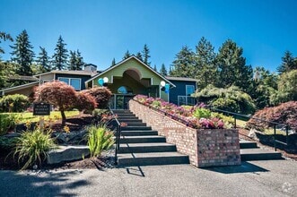 Building Photo - Brackett Apartments