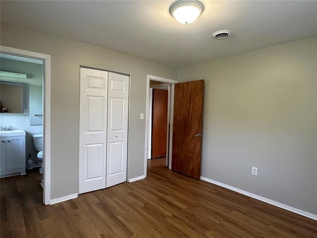 Building Photo - 1014 Park Manor Dr