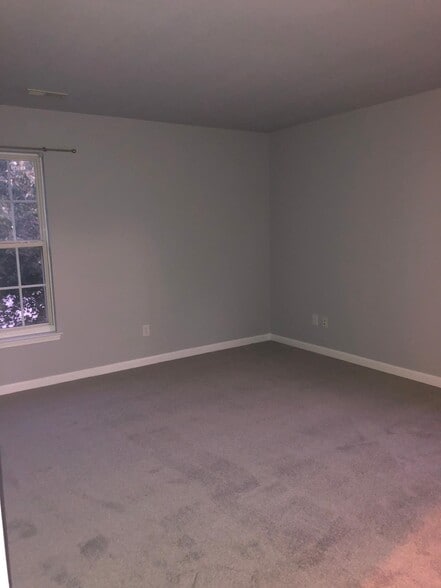 Bedroom - 103 Shephard Hill Dr