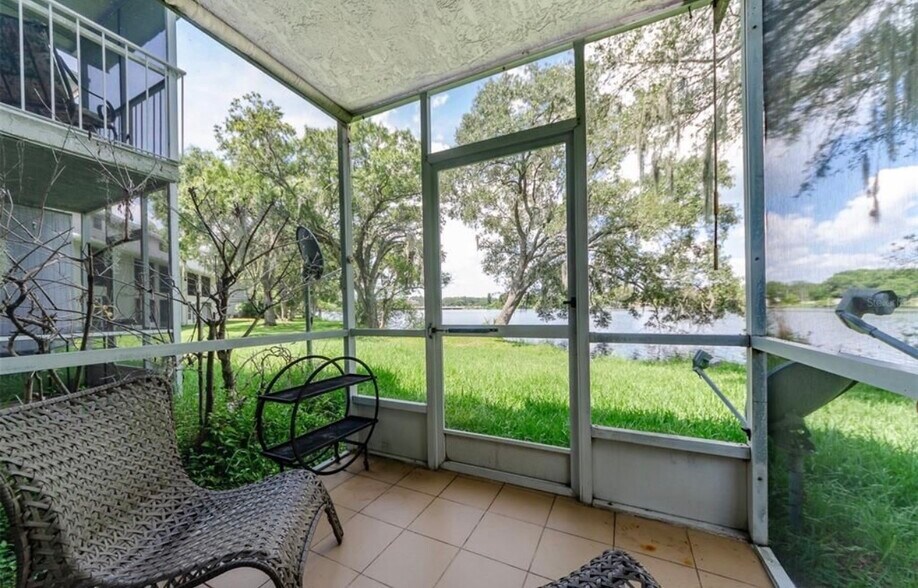 Building Photo - 7246 E Bank Dr