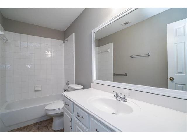 Building Photo - 8009 Indian Palms Trail