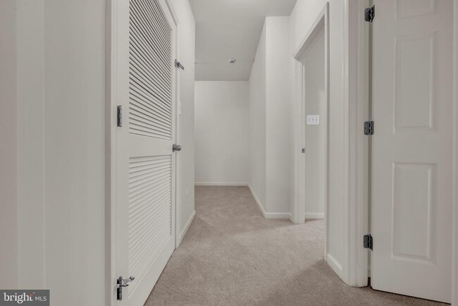 Building Photo - 8222 Morris Pl