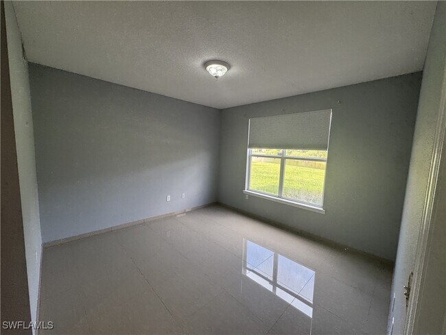 Building Photo - 11530 Villa Grand