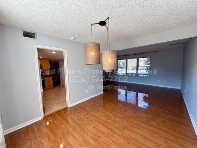 Building Photo - 3318 Cormorant Dr