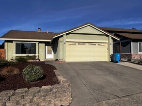 Building Photo - Recently Remodeled 3-Bedroom, 2-Bath Home ...