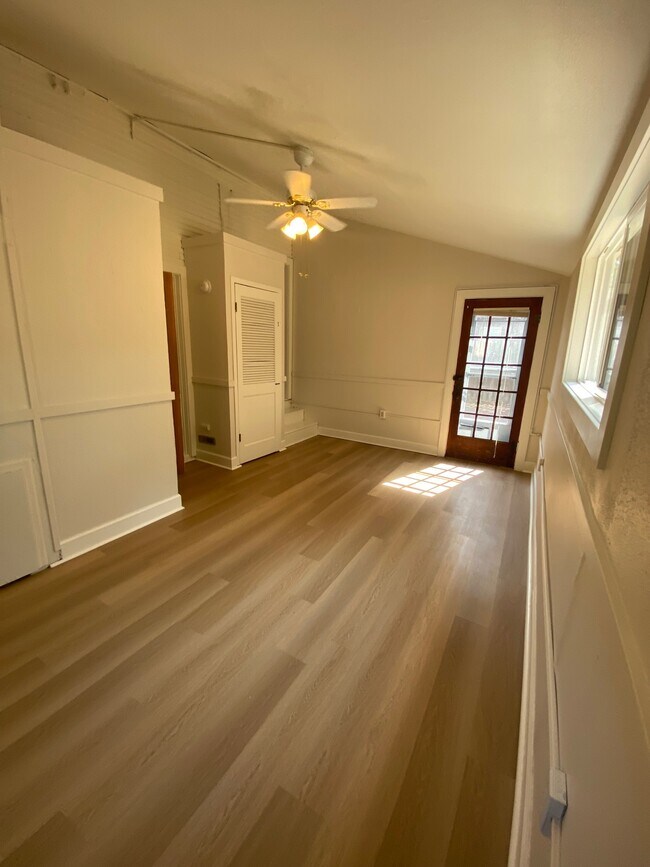 Building Photo - 335 E Elizabeth St