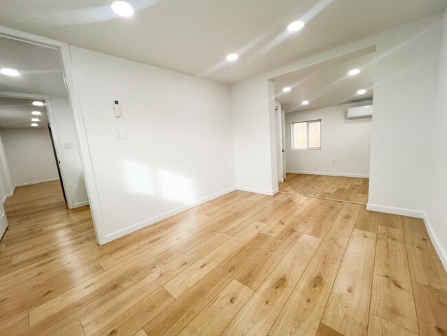 Building Photo - Mobile Home Addition - Cornville