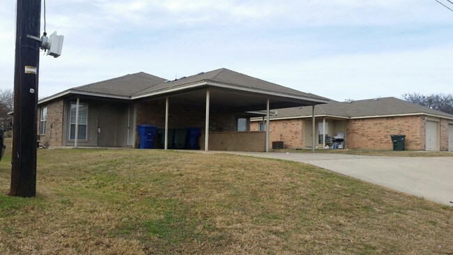 Primary Photo - 1814 S FM 116