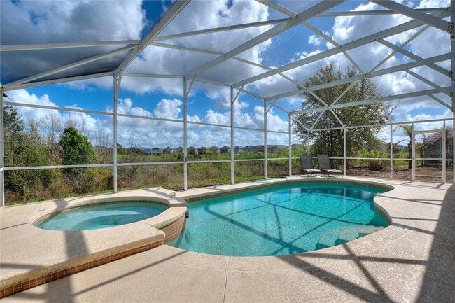 Building Photo - 546 Windsor Pl