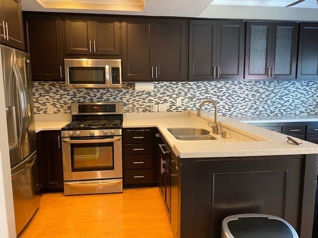 Building Photo - Welcome to the beautiful neighborhood of W...