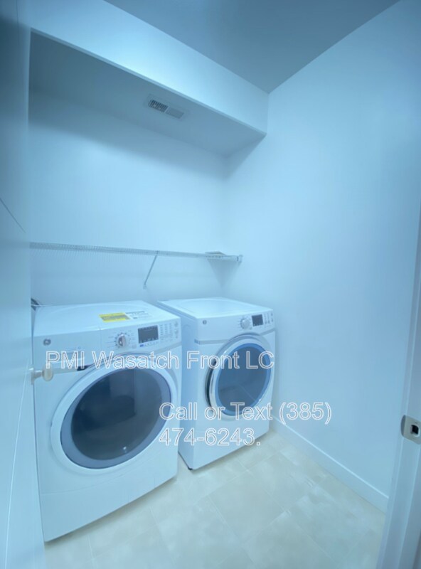 Building Photo - 5316 Solafax Ln