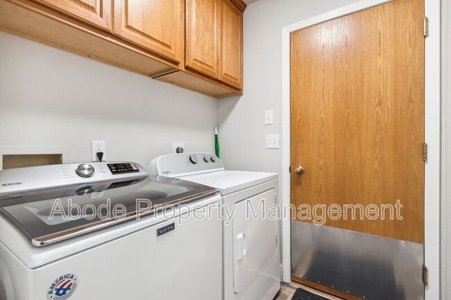 Building Photo - 1200 Patterson Ct