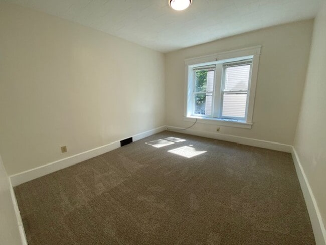 Building Photo - University Park 3BR w/ First-Floor Bedroom...