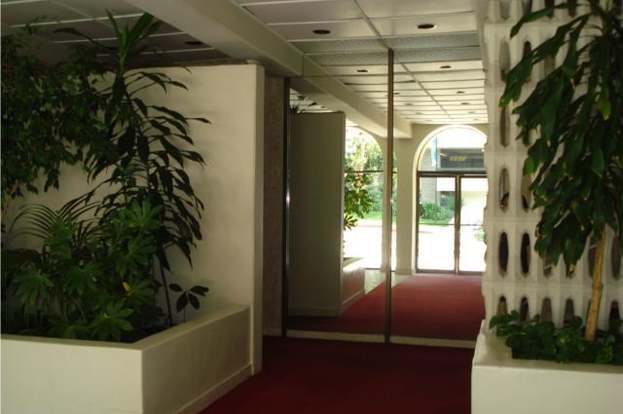 Building Photo - 1300 Midvale Ave