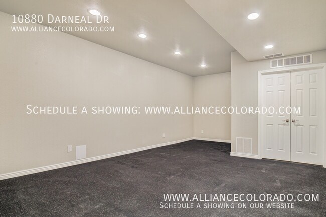 Building Photo - 10880 Darneal Dr