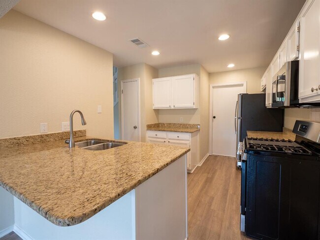 Building Photo - 6307 Avery Island Ave