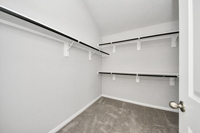 Building Photo - 859 Sarasota Shore Dr