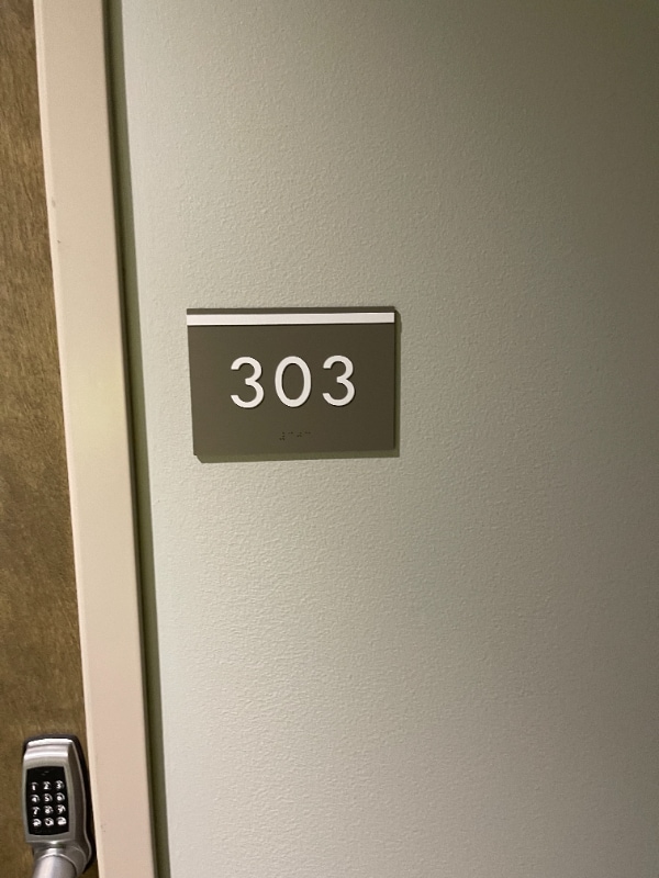 Building Photo - 1417 W 9th St