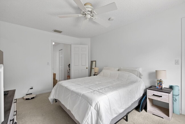 Building Photo - 105 Wooden Mill Terrace