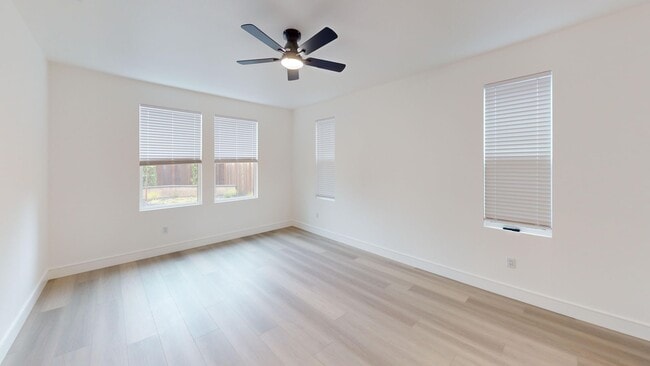 Building Photo - Newly Constructed Modern 3BR Kerry Ranch Home with Private Yard & Solar