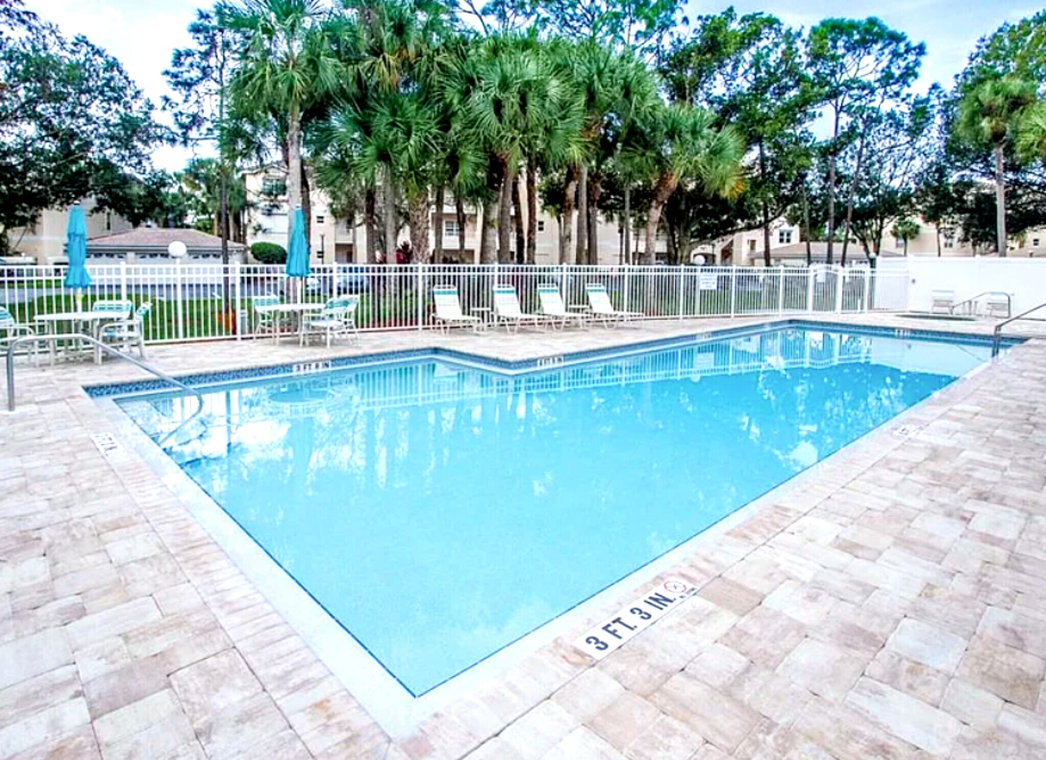 Building Photo - 1018 Woodshire Ln