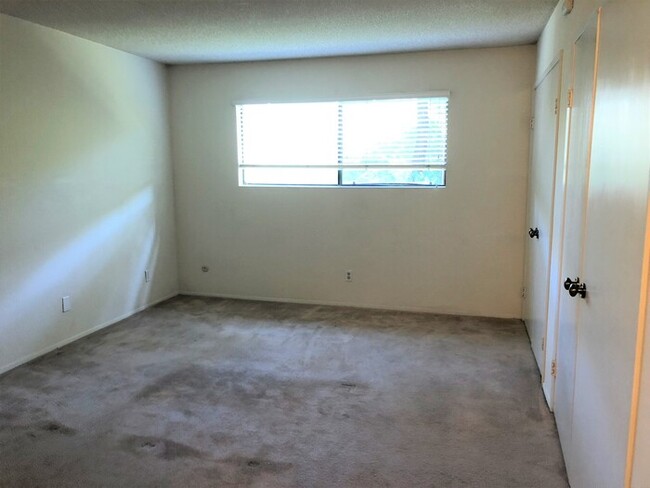 Building Photo - 5005 Collwood Way